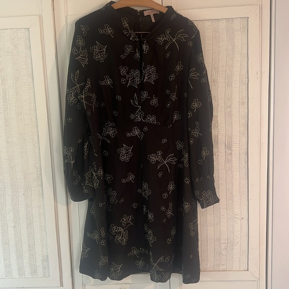 Tailored By Rebecca Taylor Black Floral Silk Dress Sz 16 - Picture 4 of 10